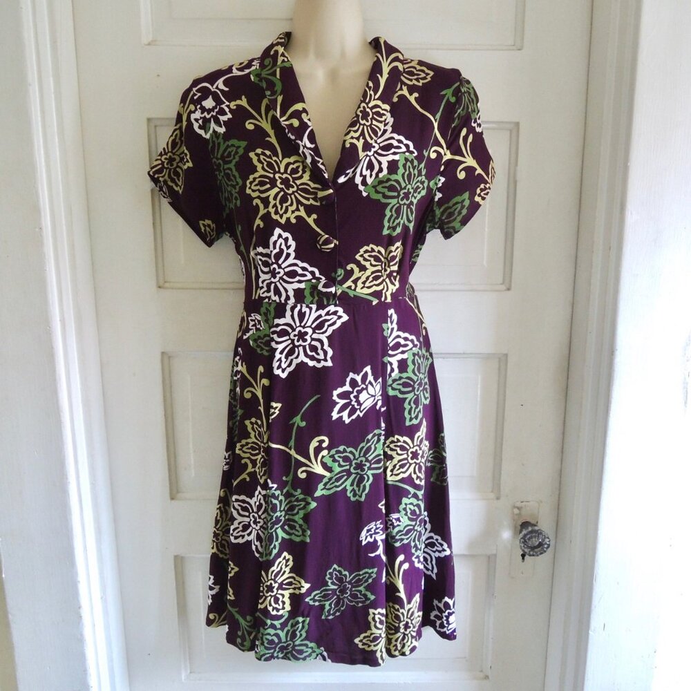 Loco Lindo Brown & White Floral Retro 40s Dress